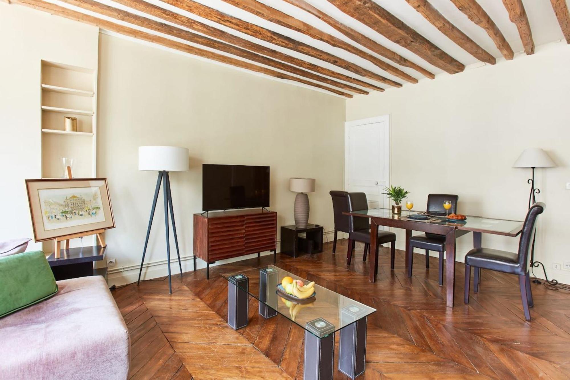 Palais Garnier & Place Vendome - 2br - Cityapartmentstay * Parigi