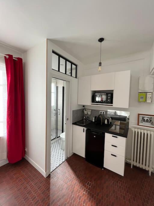 Studio Charmant Et Cosy A Montmartre Parigi