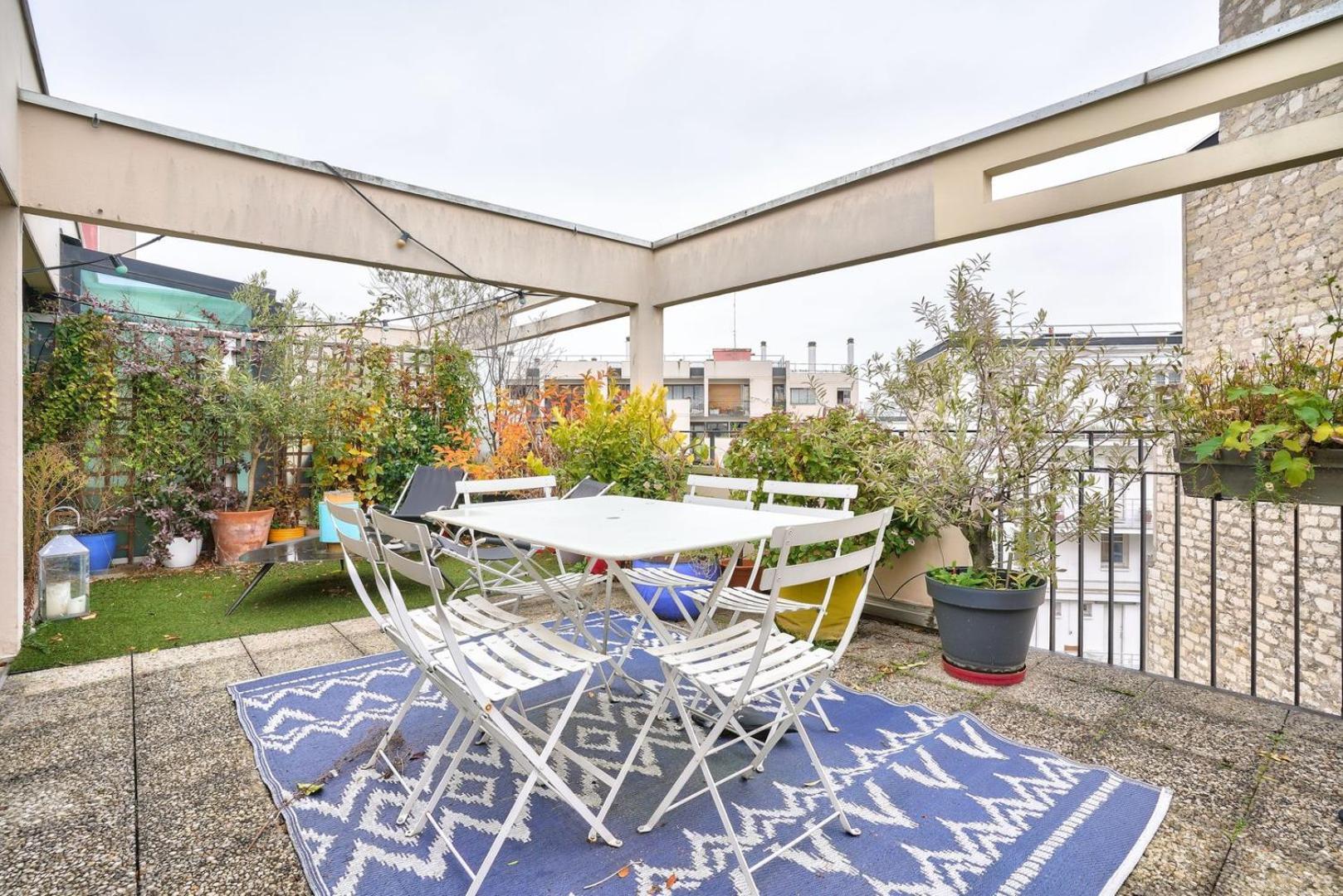 Guestready - Confortable Avec Terrasse Au 18e * Parigi
