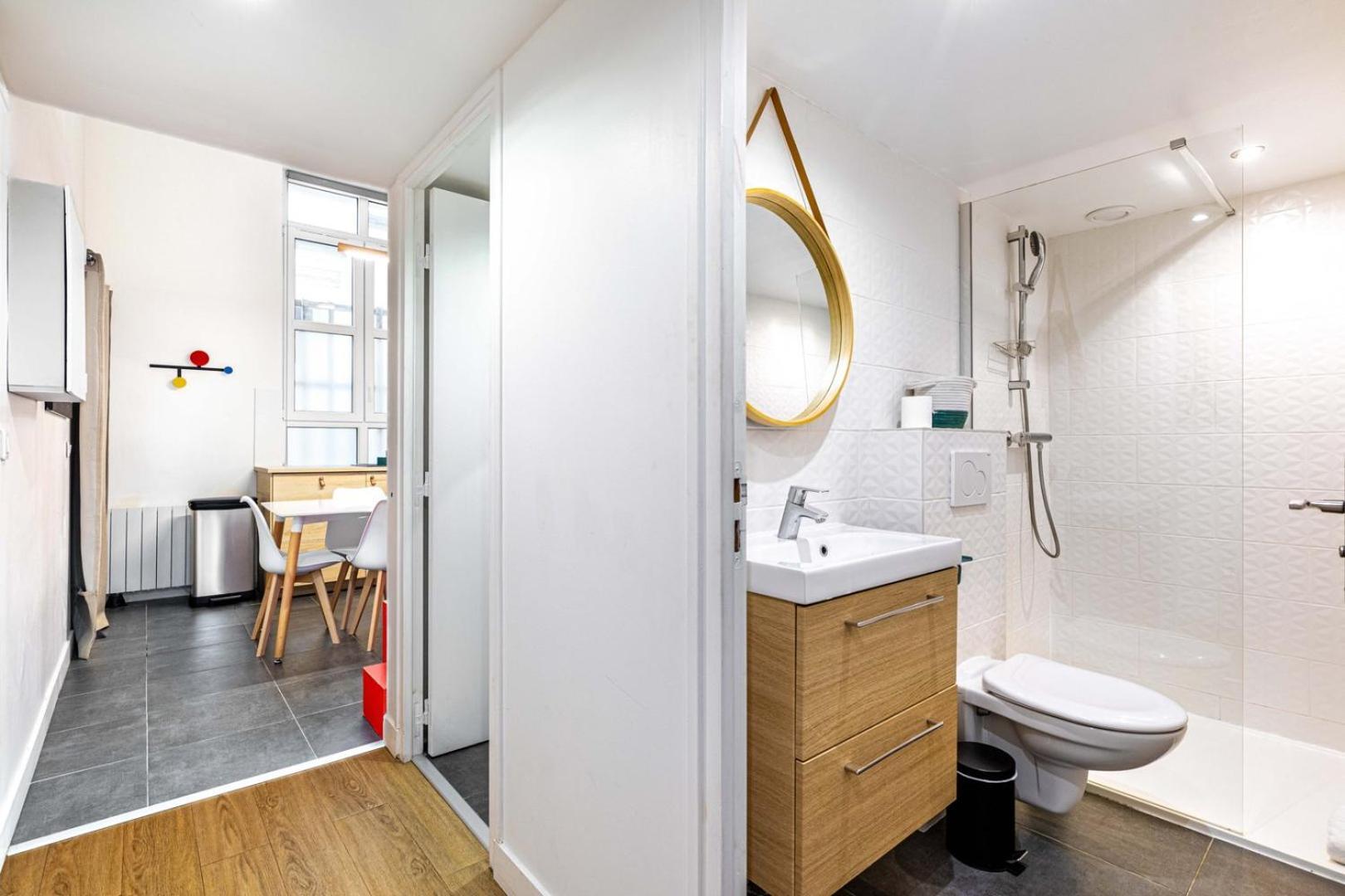 Guestready - Duplex Original Dans Le 11e Arr. Appartamento