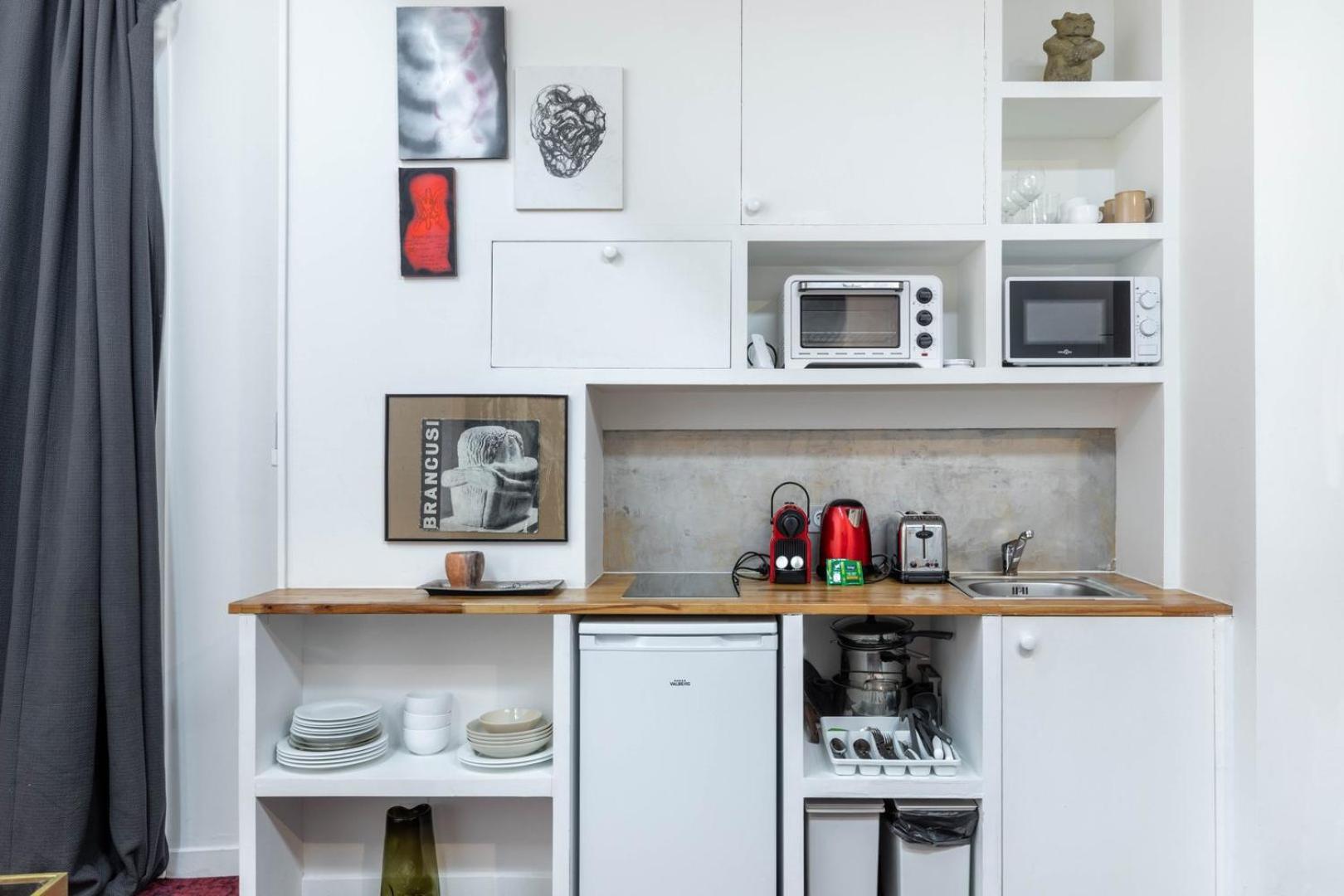 Guestready - Artist Loft With A Vertical Garden Apartment