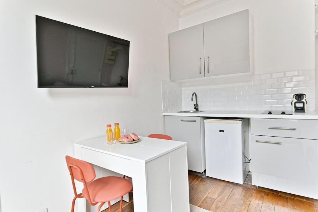 Et Colore Montparnasse Apartment *