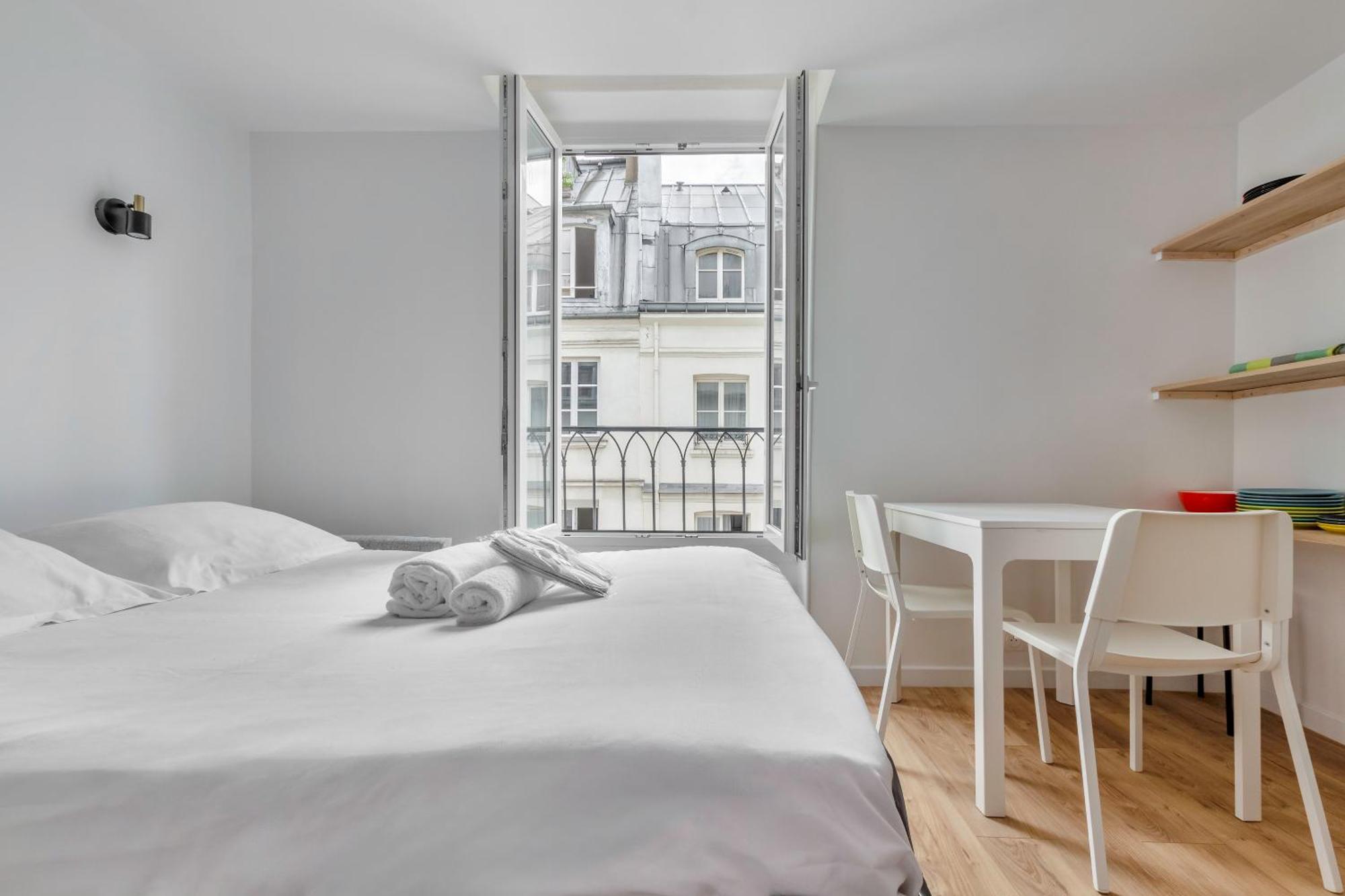 Appartamento Clery-cosy Au Centre De Parigi