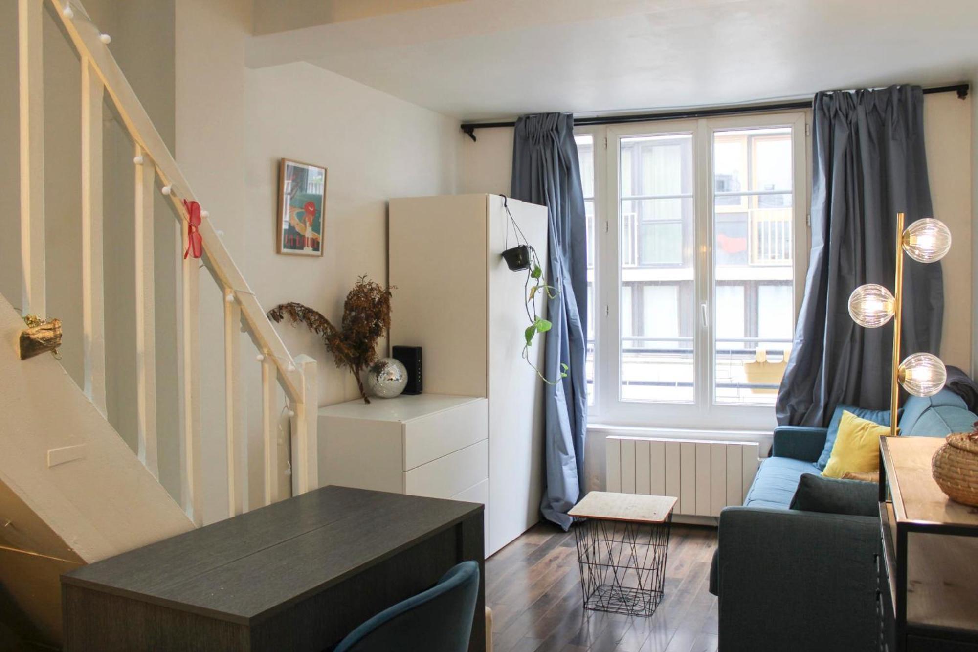 Cosy Close To Montmartre Paris
