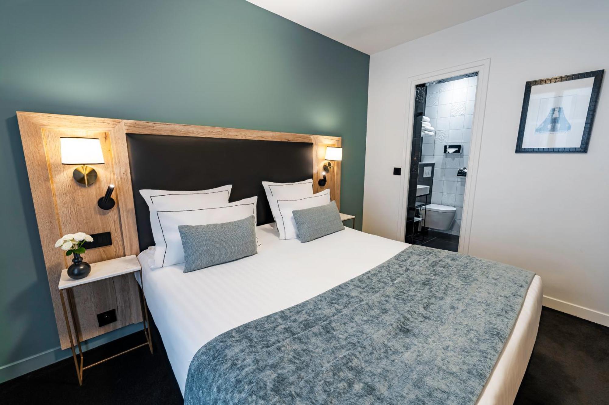 Le Cercle Tour Eiffel Hotel 3*