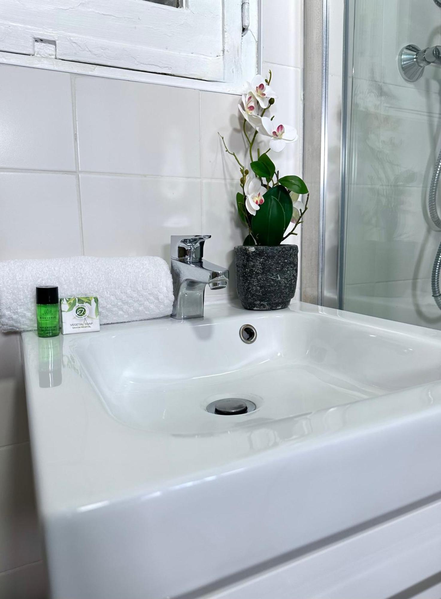 Comfortable Saint Germain Apartment *