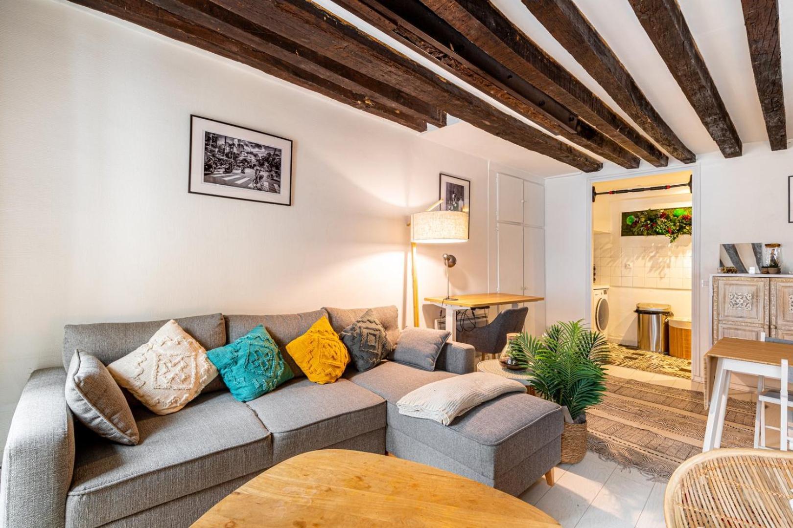 Guestready - Exposed Beams Flat Near Le Marais Apartment