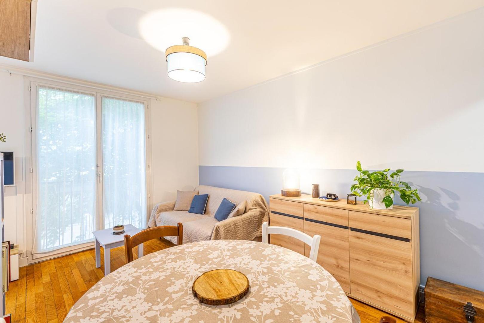 Guestready - 2 Bedroom Family For 4 People * Paris