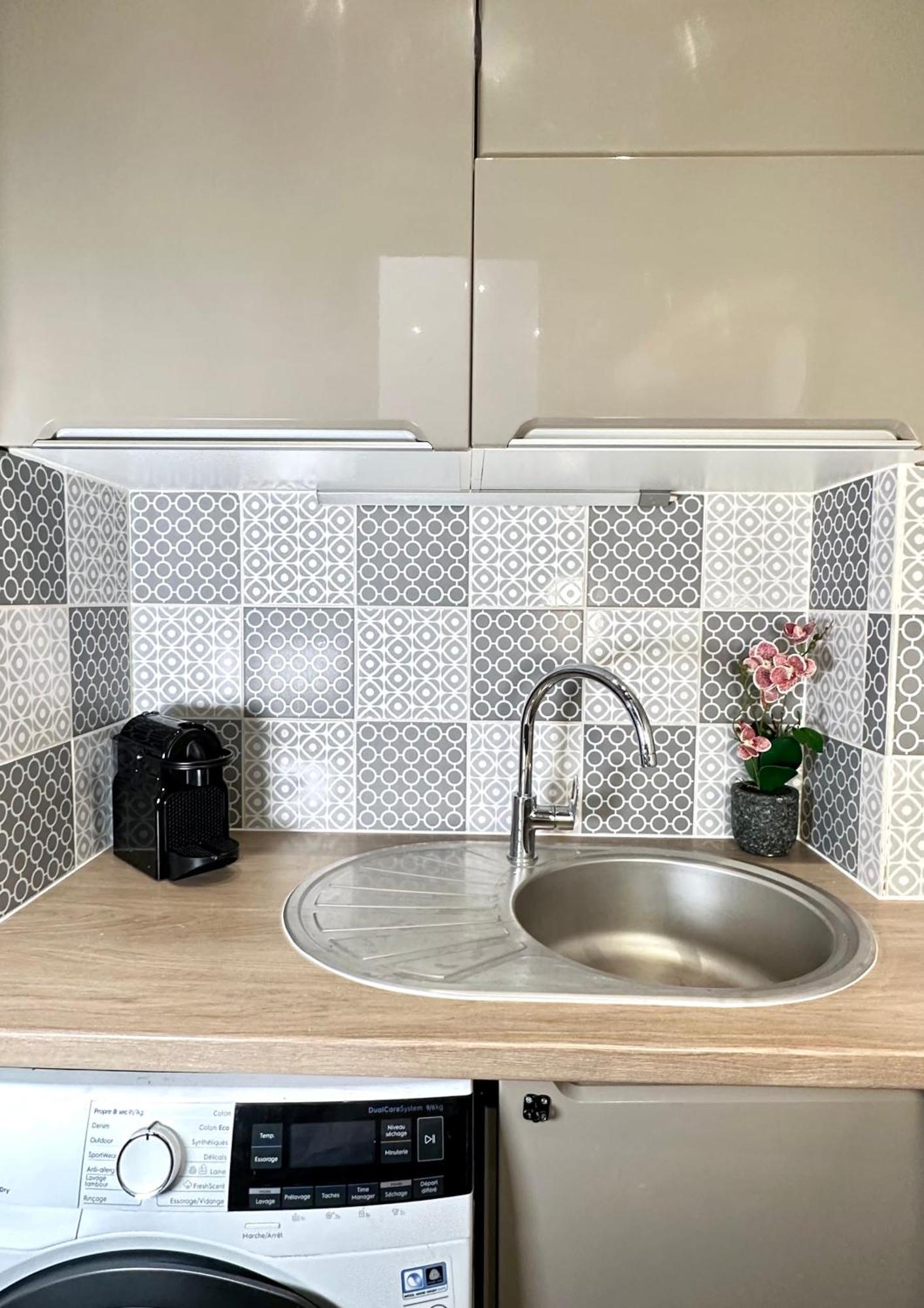 Apartment Stylish Studio Steps From Le Marais Paris