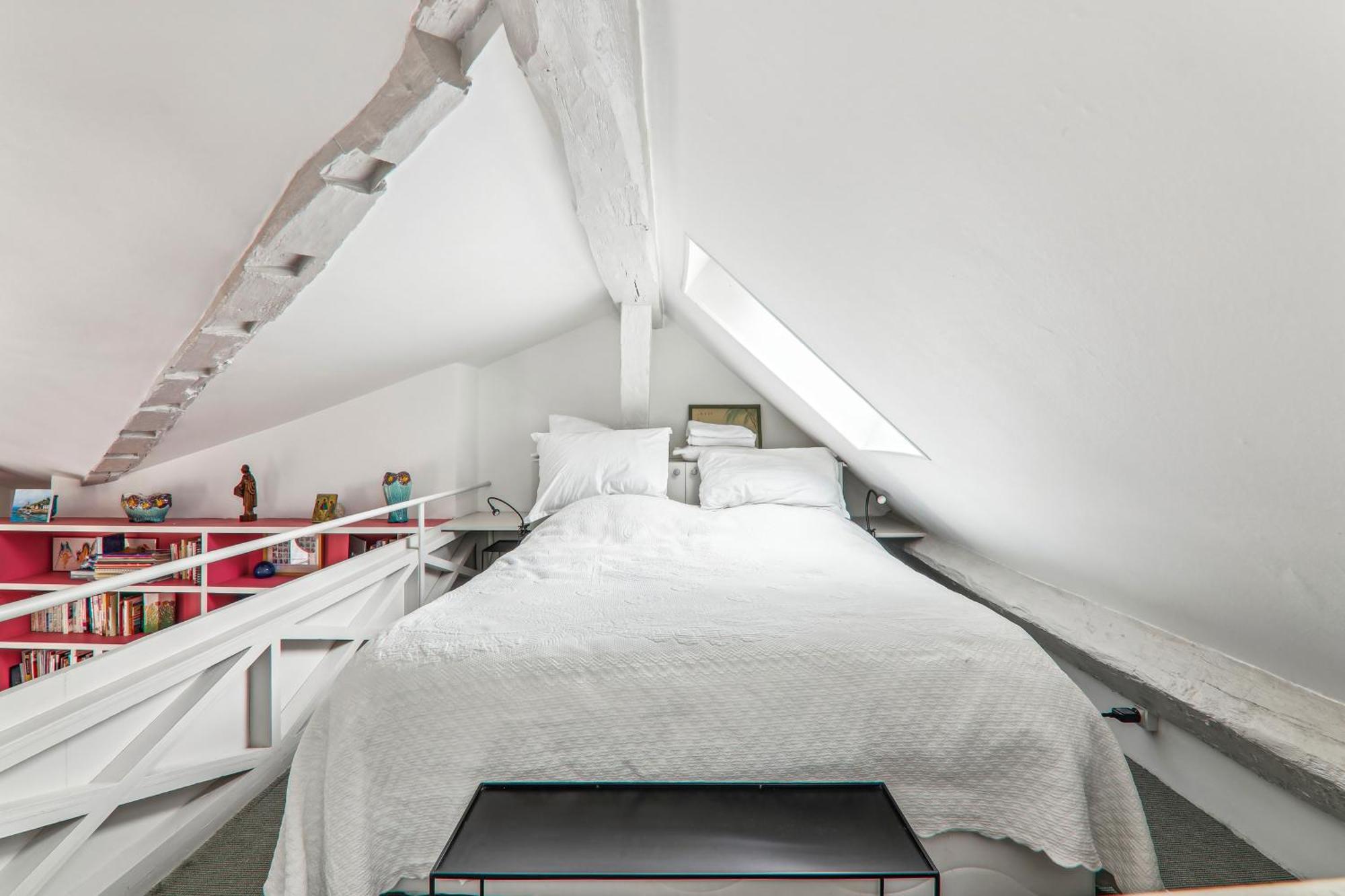 Cosy Place Des Vosges Apartment Paris