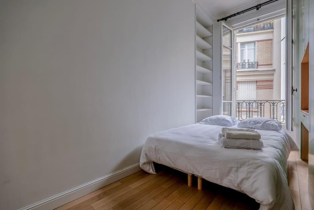 Goodguest- Luxe Stade Tour Eiffel 2bdr Appartamento Parigi