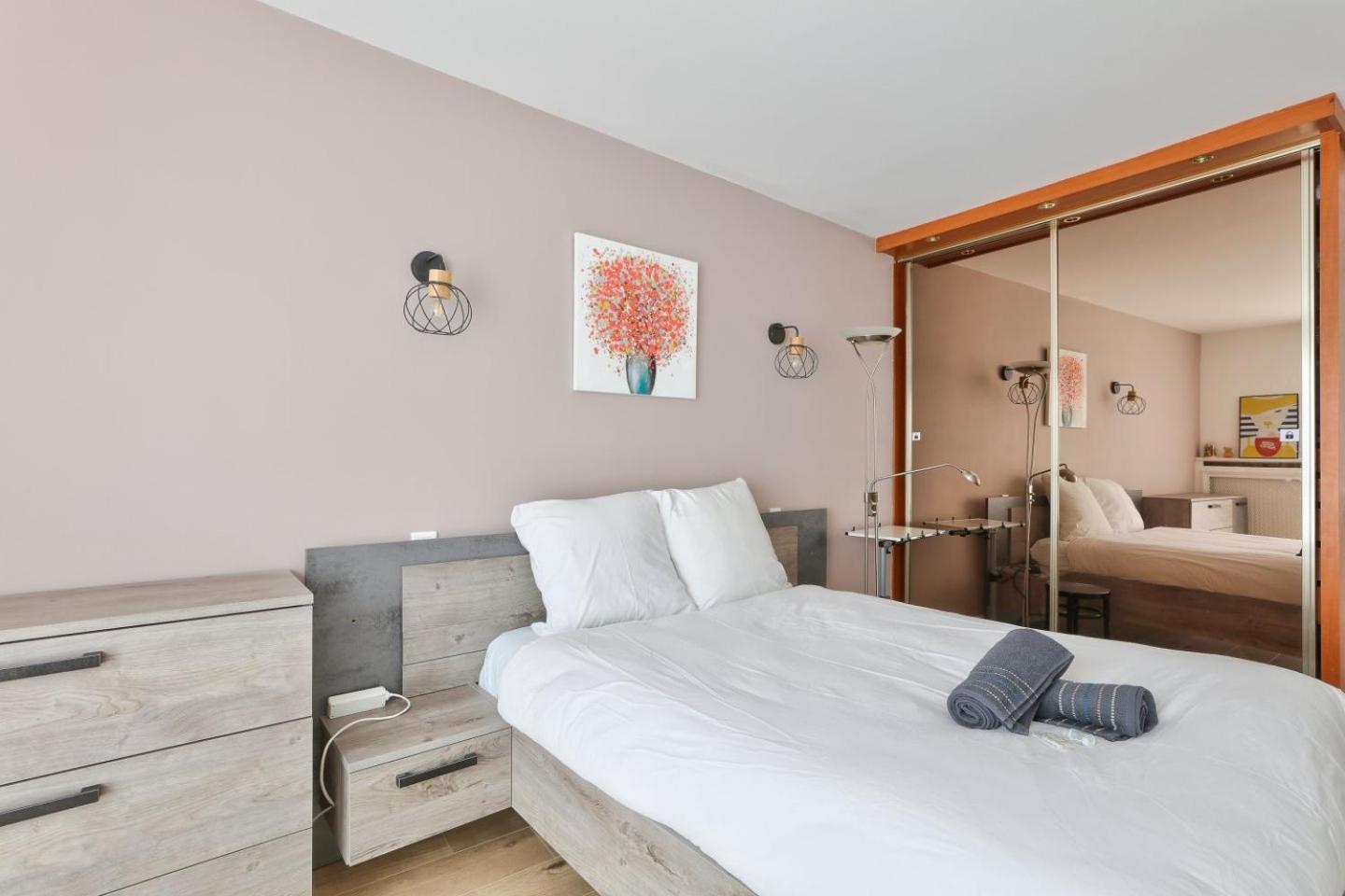 Moderne T2 Avec Balcon Proche Du Bois De Vincennes