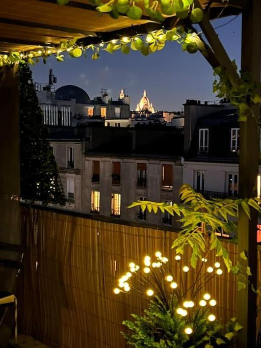 With Terrace And View Of Sacre Coeur Appartamento Parigi