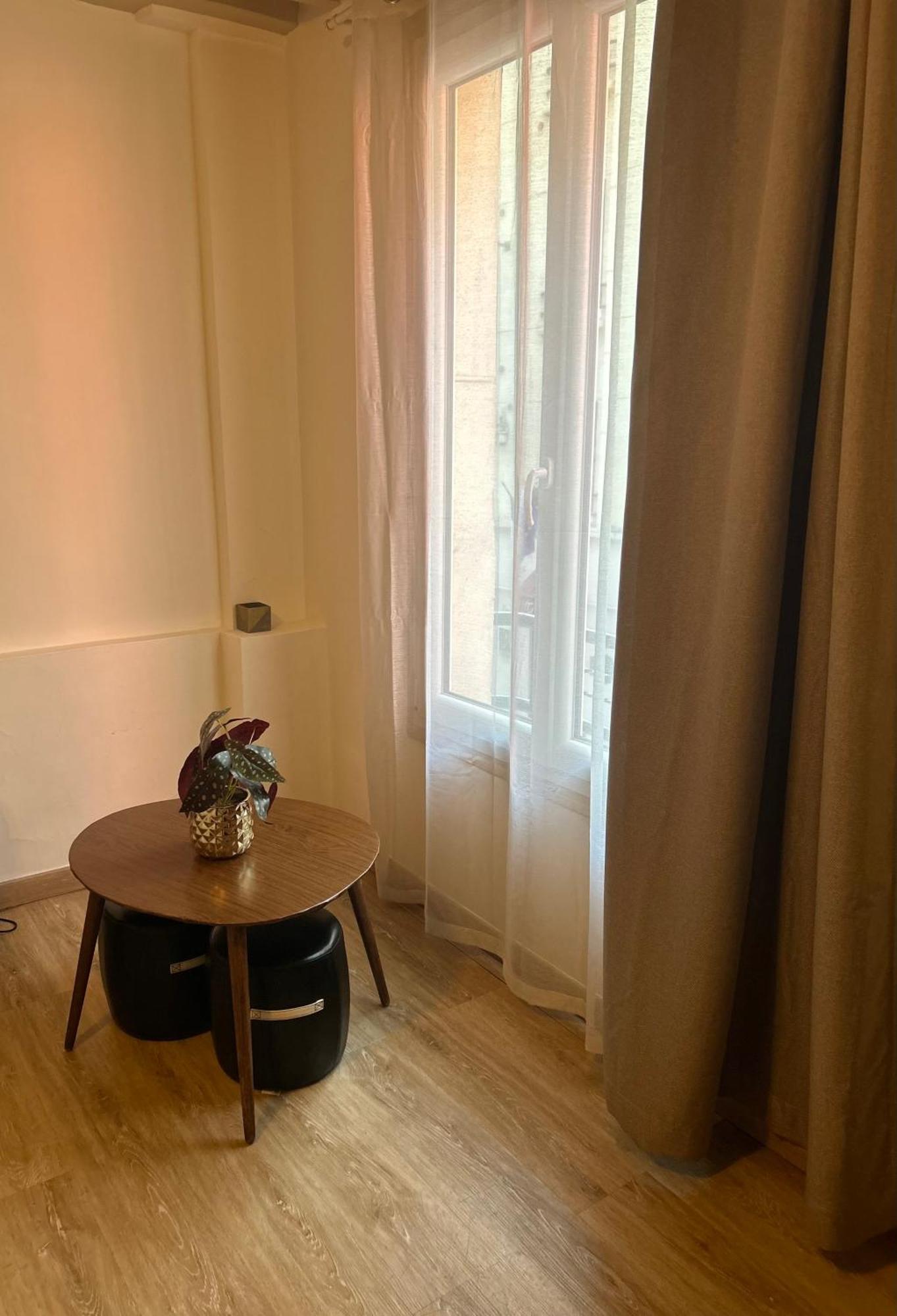 Montparnasse Gare Studio Parigi