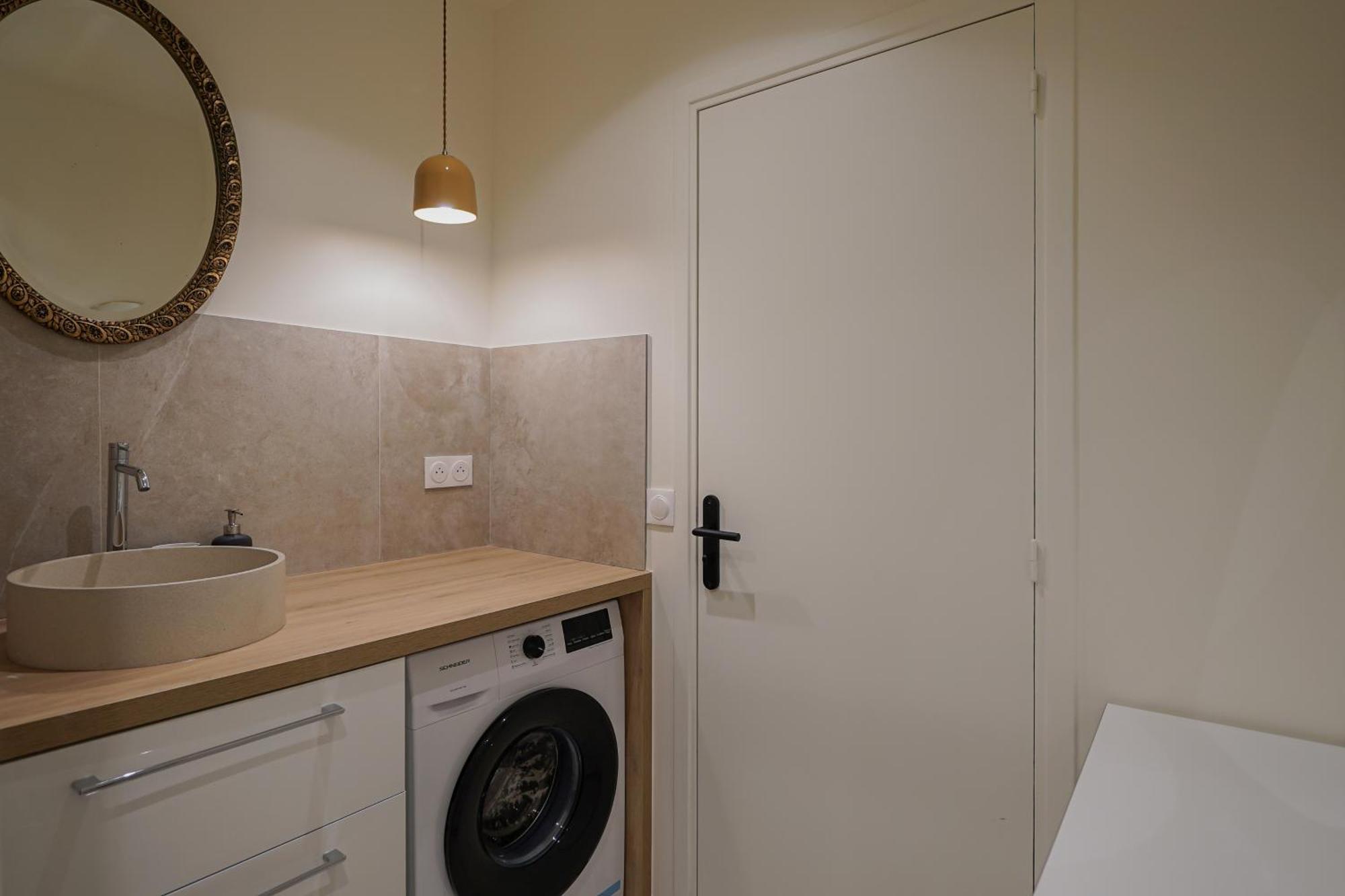 Moderne Et Chic Proche Tour Eiffel Appartamento