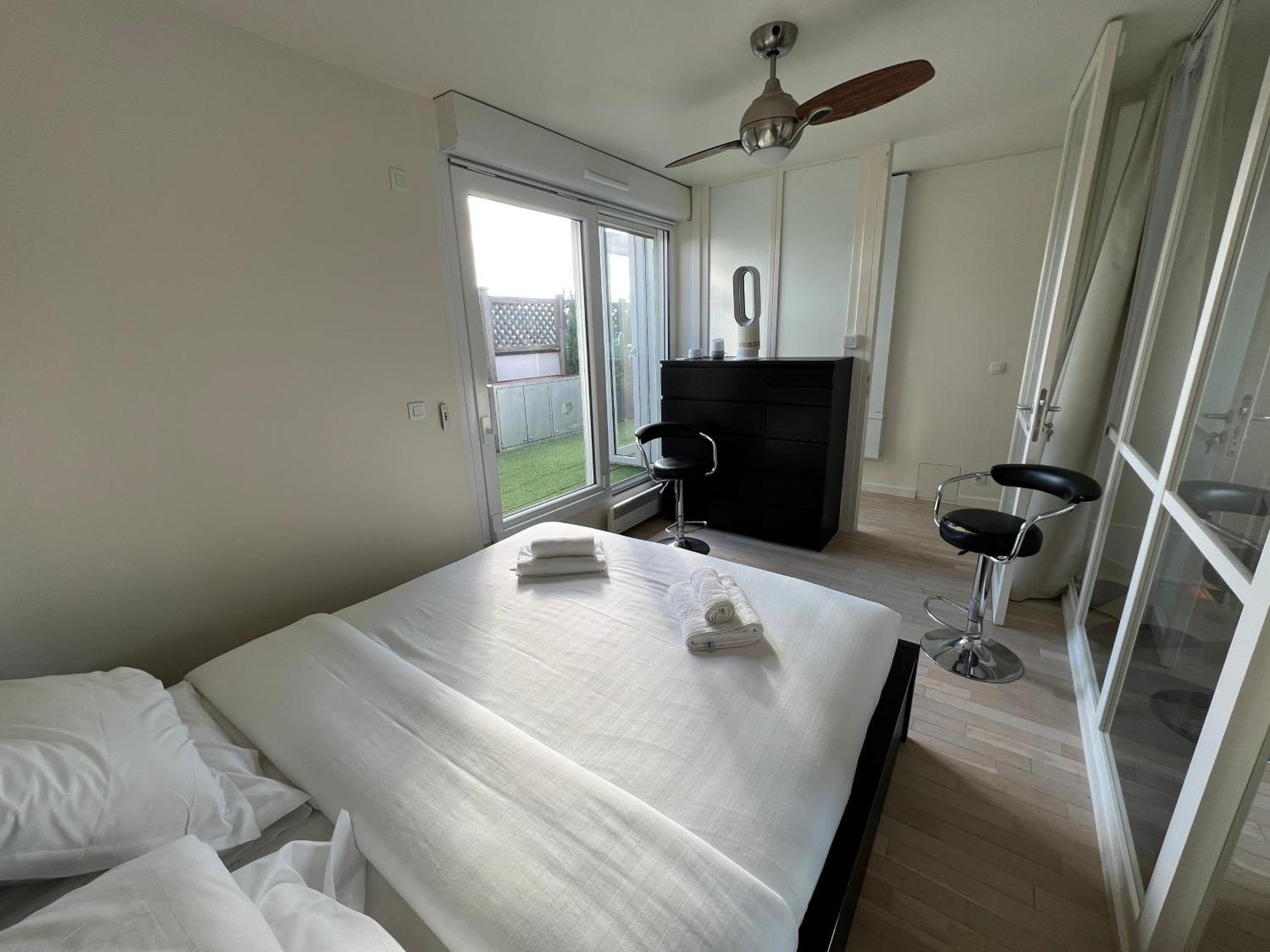 Duplex Terrasse Au Soleil Parigi