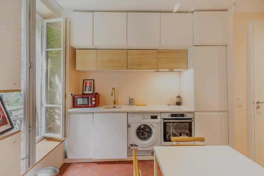 40sq Meters In Buttes Chaumomt Parigi