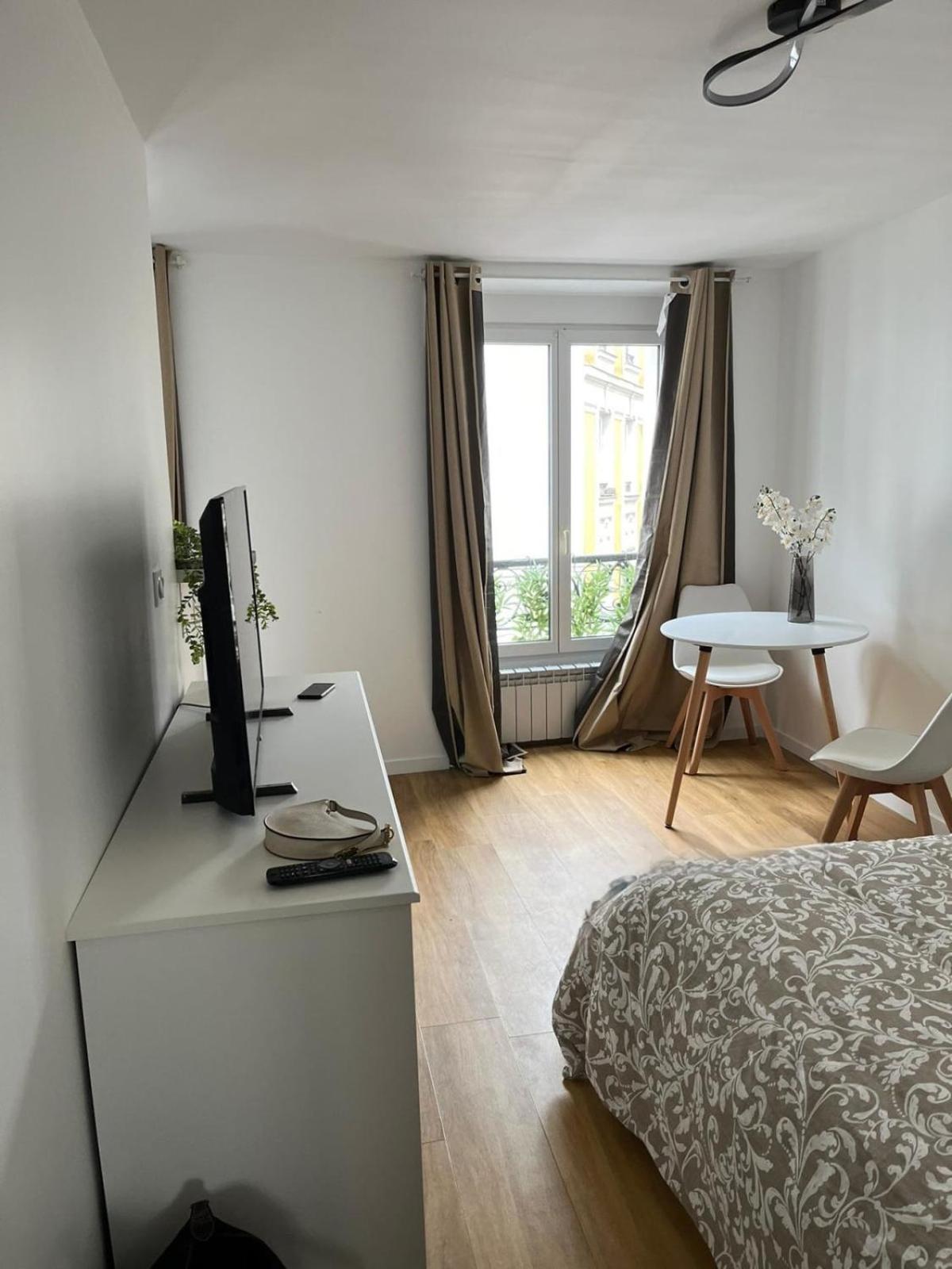 Bright Studio Near The Marais Appartamento *