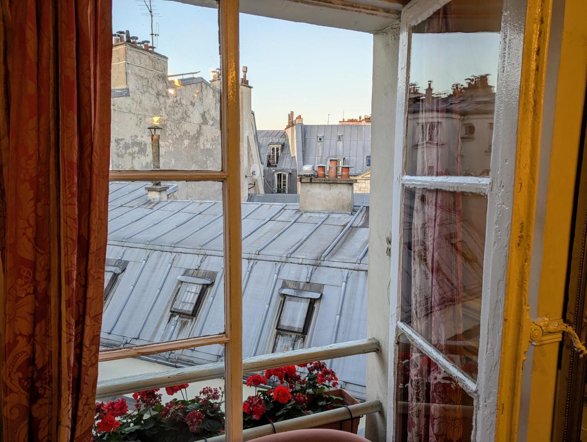 Apartment Opera Louvre Holidayapartment Paris