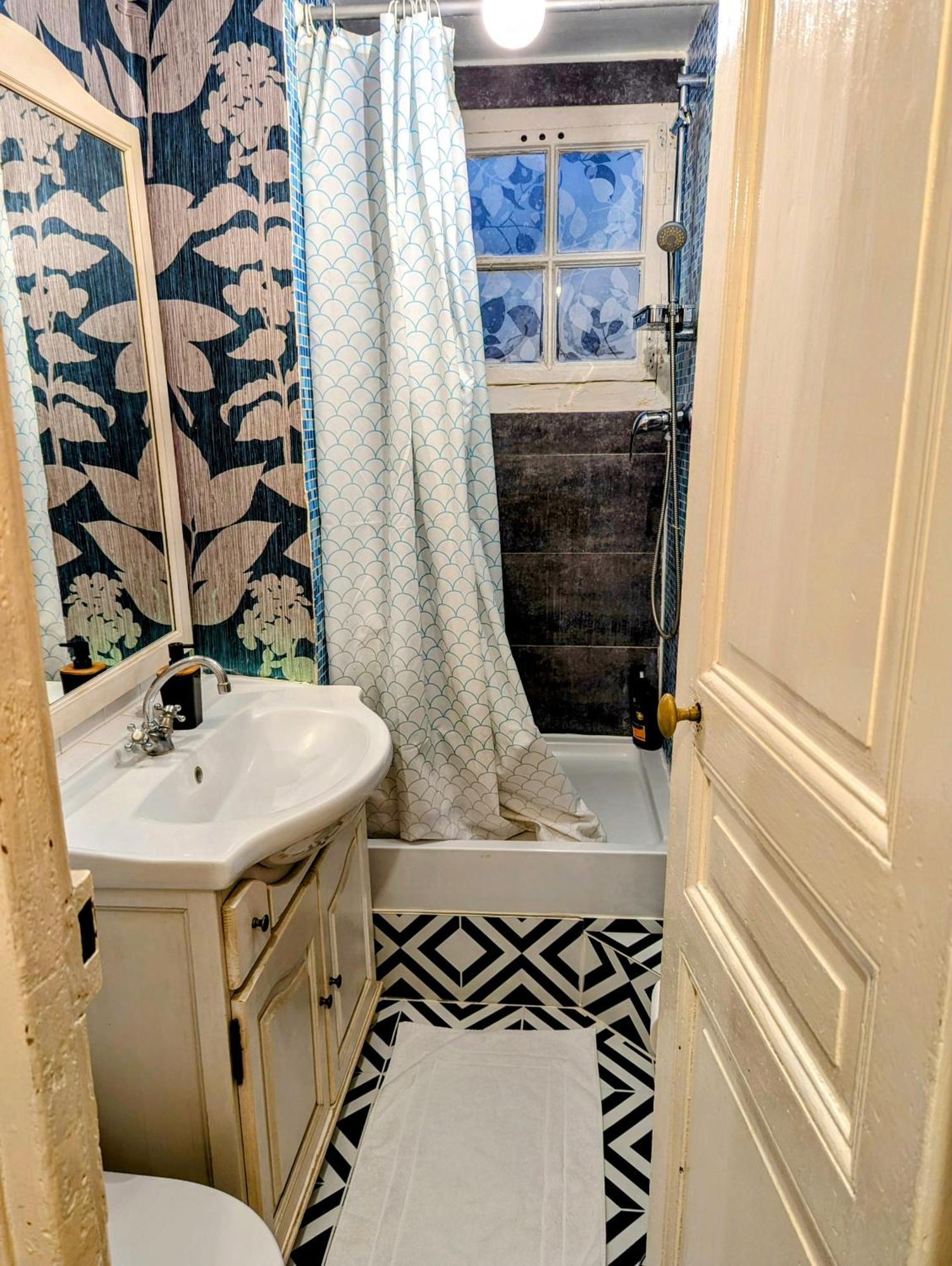 Apartment Opera Louvre Holidayapartment Paris