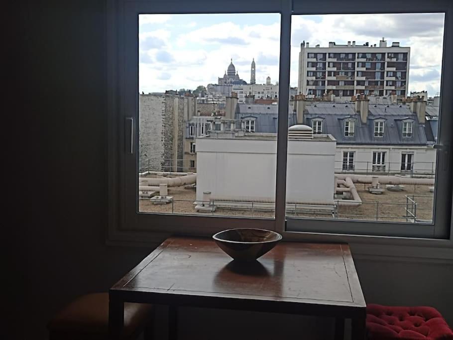 Vue Sur Le Sacre Coeur Montmartre *