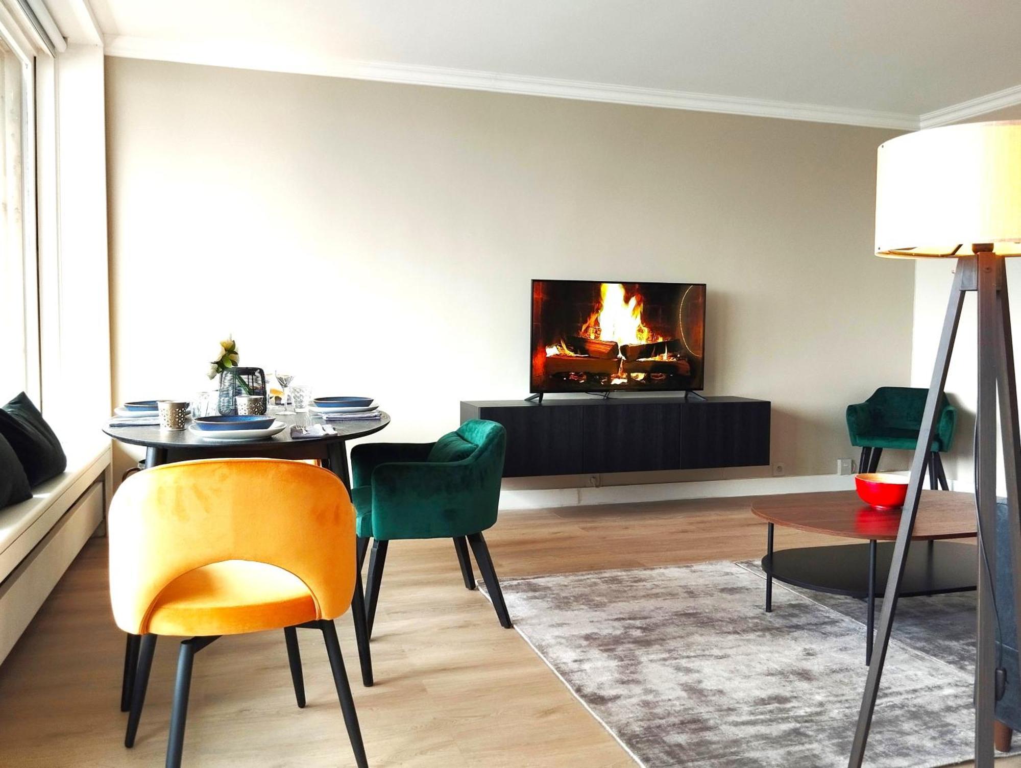 Large 55 M² ,view & Terrace *