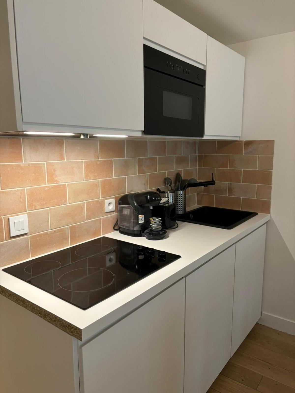 Contemporain Republique - Temple 2 Apartment Paris