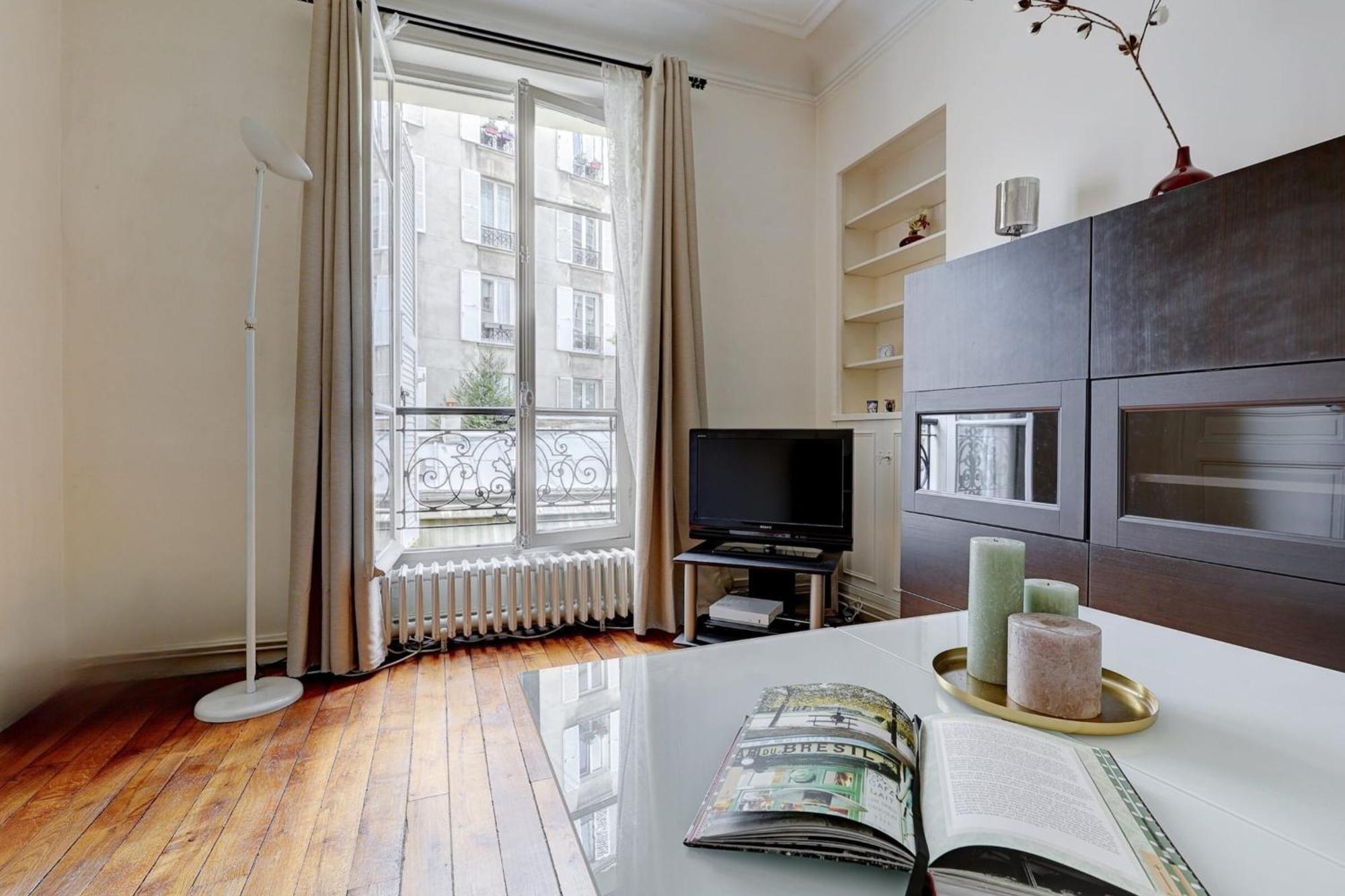 Historic Montparnasse & Jardin Atlantique - Cityapartmentstay Appartamento