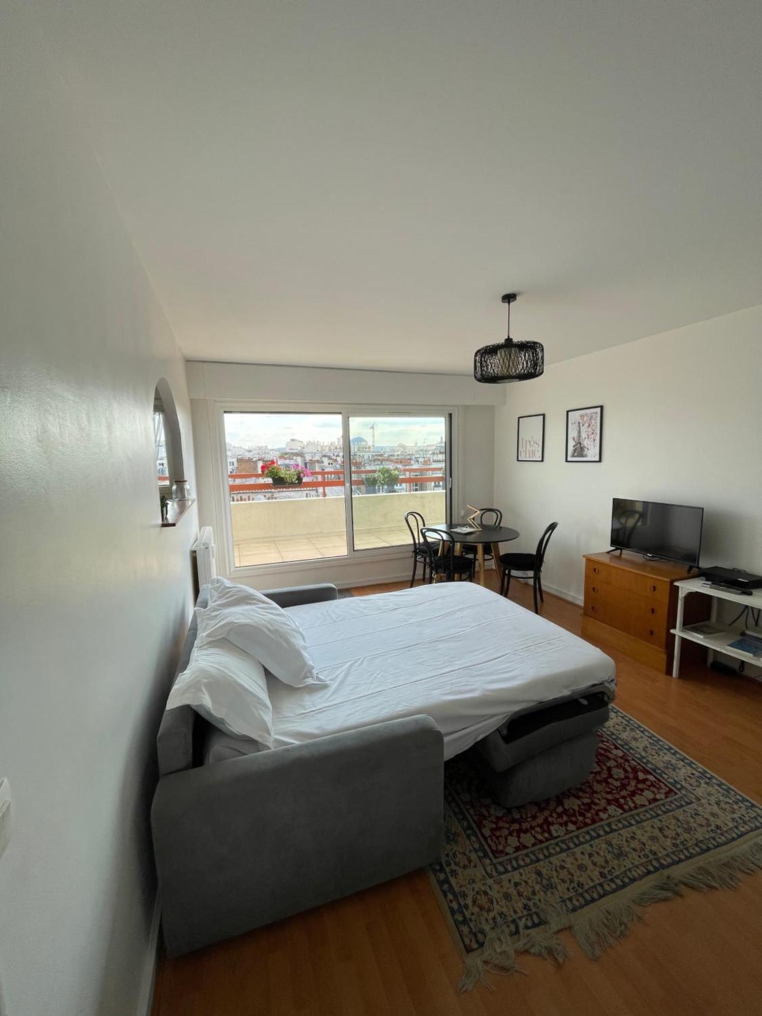 Apartment F8 - Terrace Paris's View, Eiffel Tower Area *