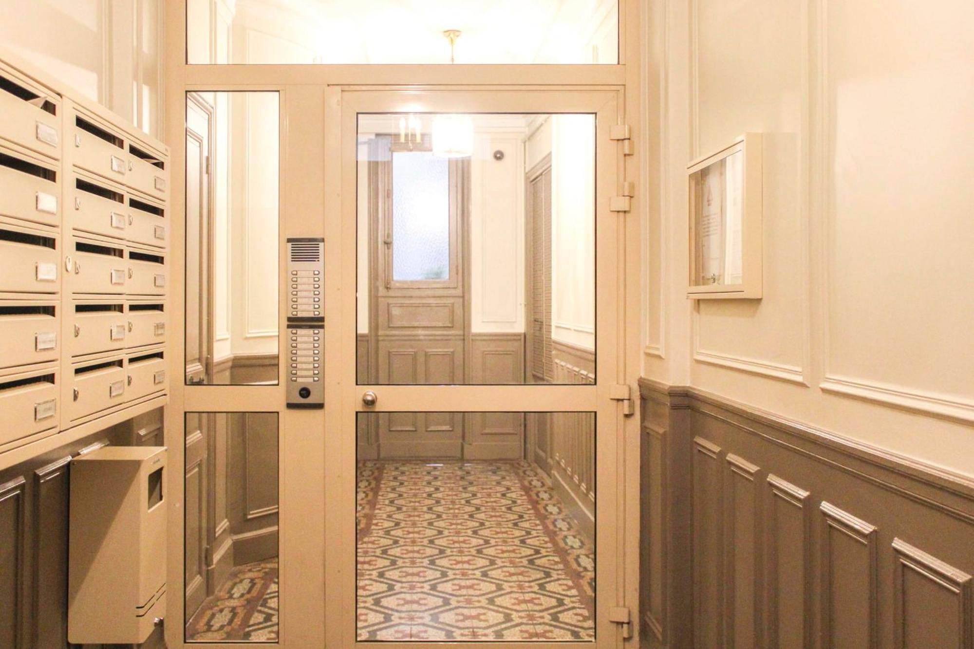 Apartment Charming T3 Near The Promenade Pereire *