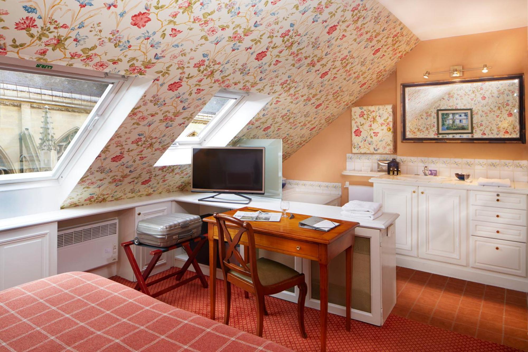 Hotel Relais Du Louvre Parigi