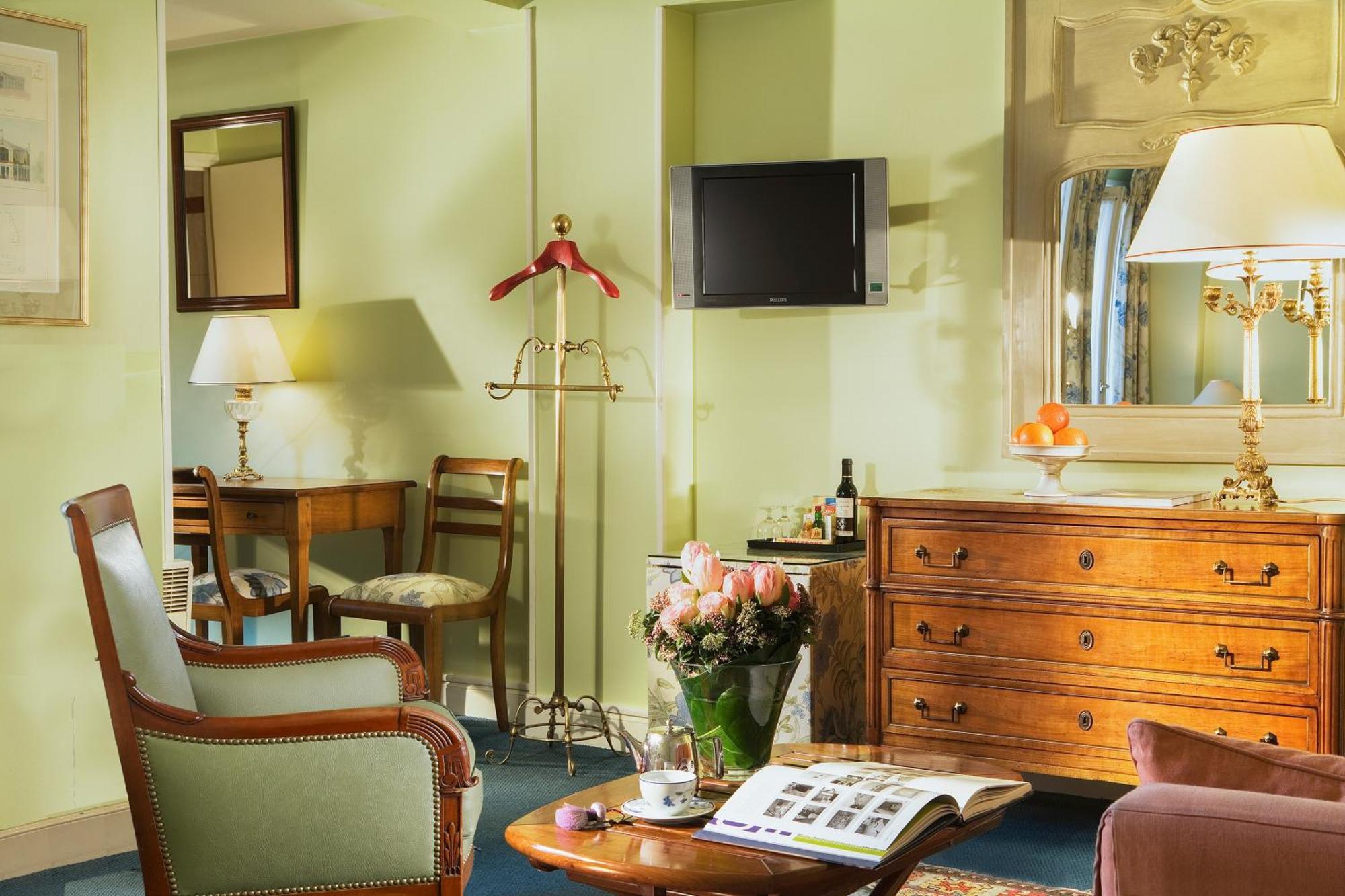 Hotel Relais Du Louvre Parigi