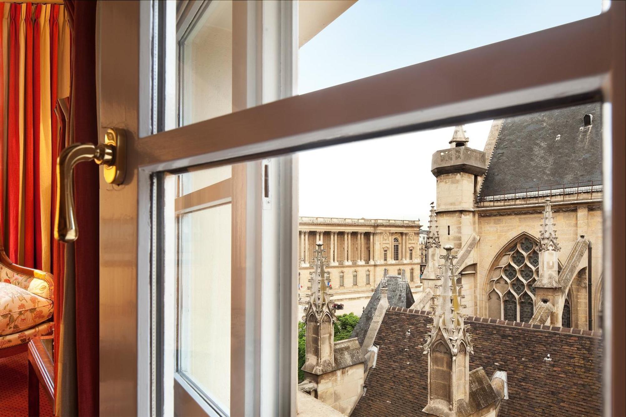 Relais Du Louvre 4*
