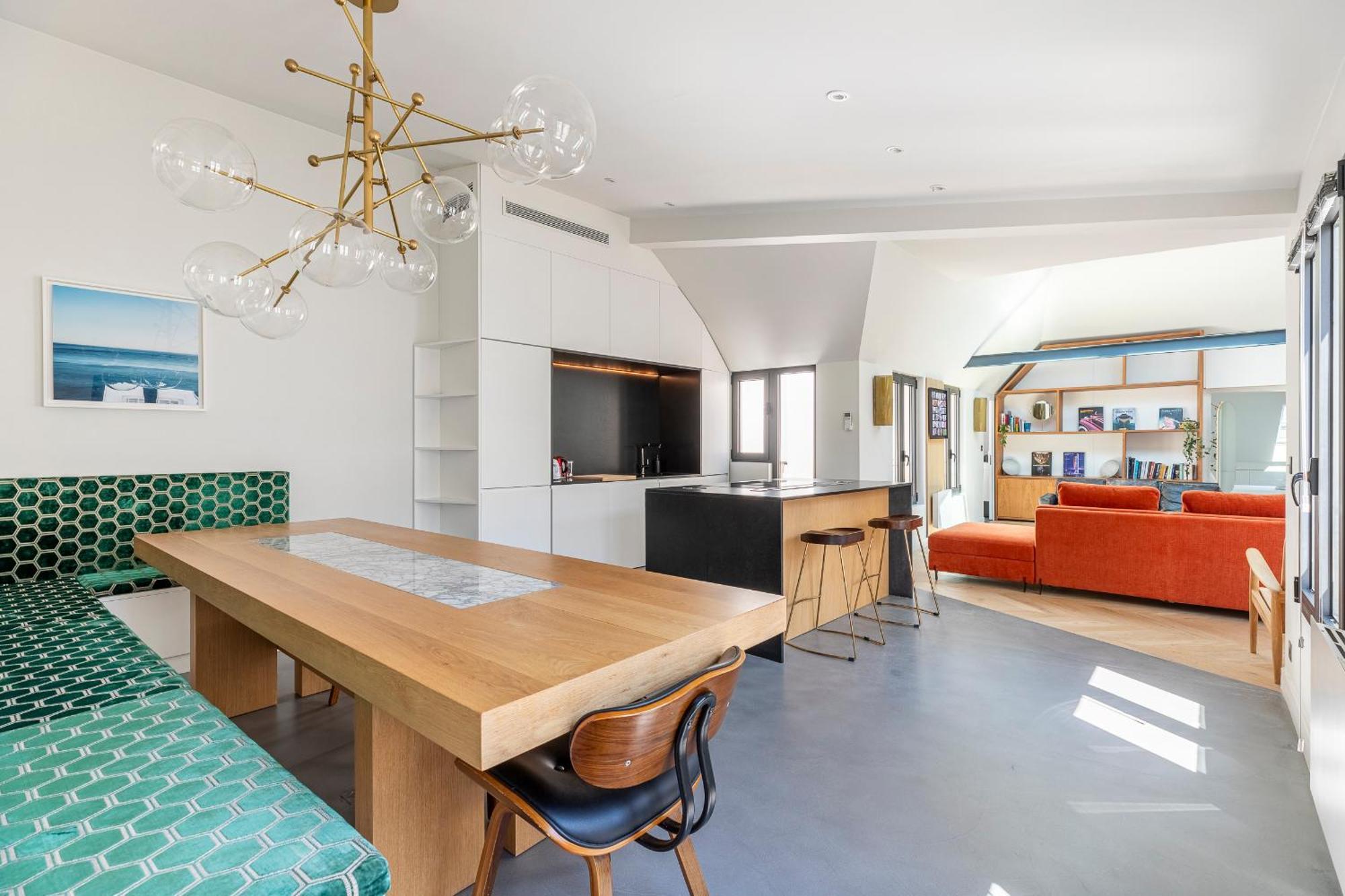 Luxury Flat With Ac La-verrère-du-paradis *