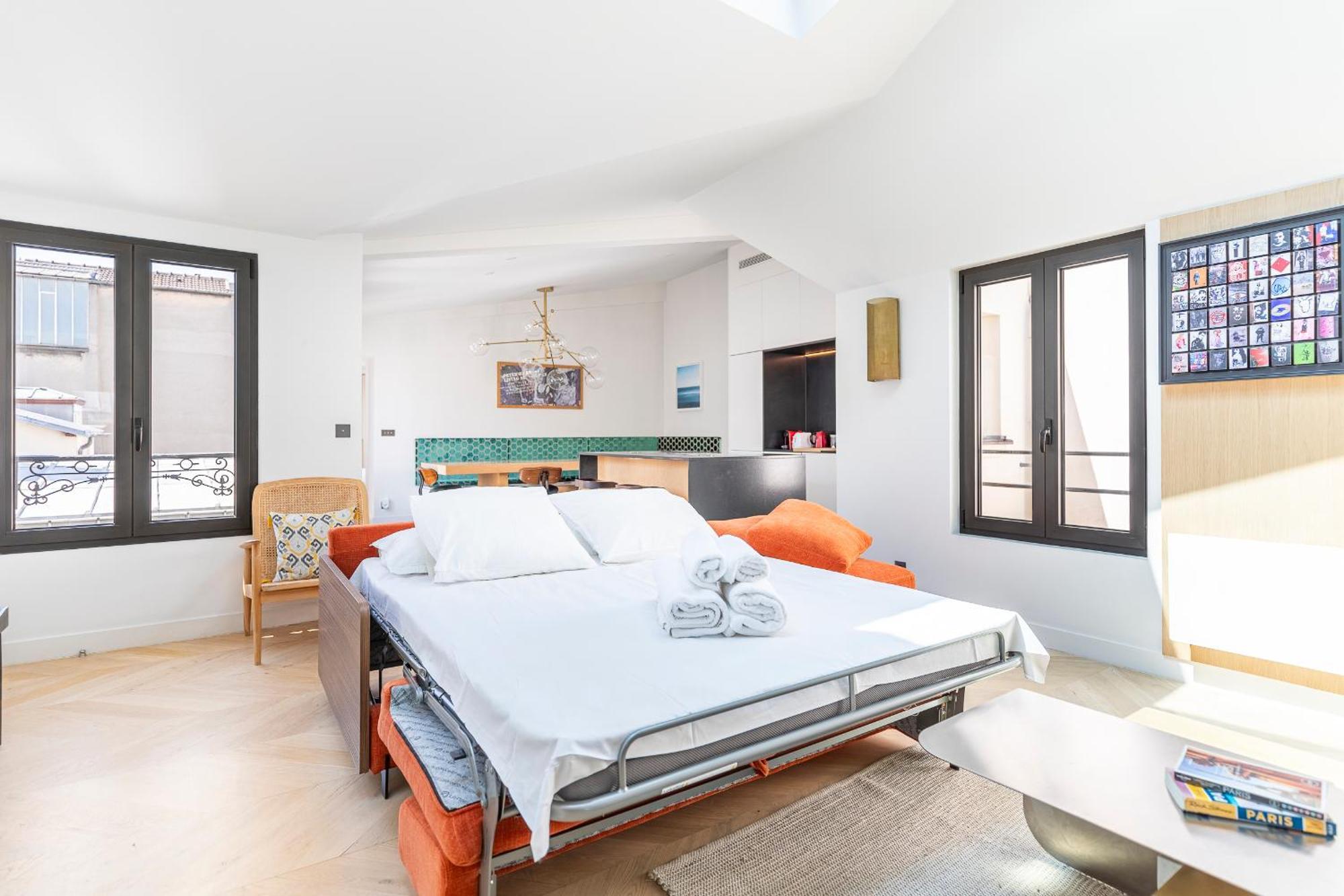 Luxury Flat With Ac La-verrère-du-paradis