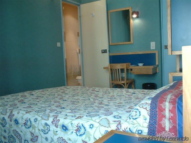 Hotel Handsome 3*