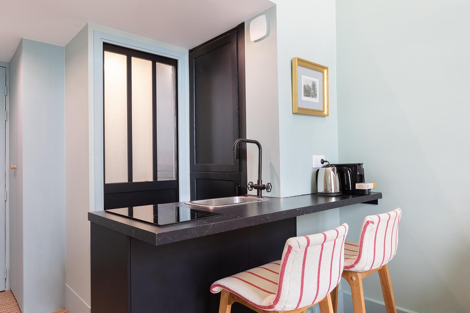 Apartment Pick A Flat's In Saint-germain Des Pres - Rue Paul Louis Courier Paris