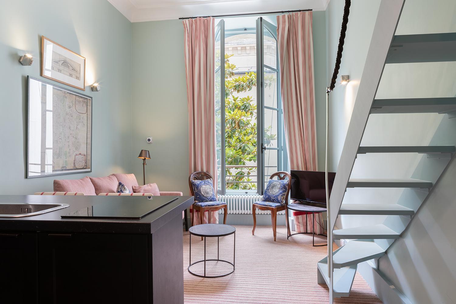 Pick A Flat's In Saint-germain Des Pres - Rue Paul Louis Courier * Paris