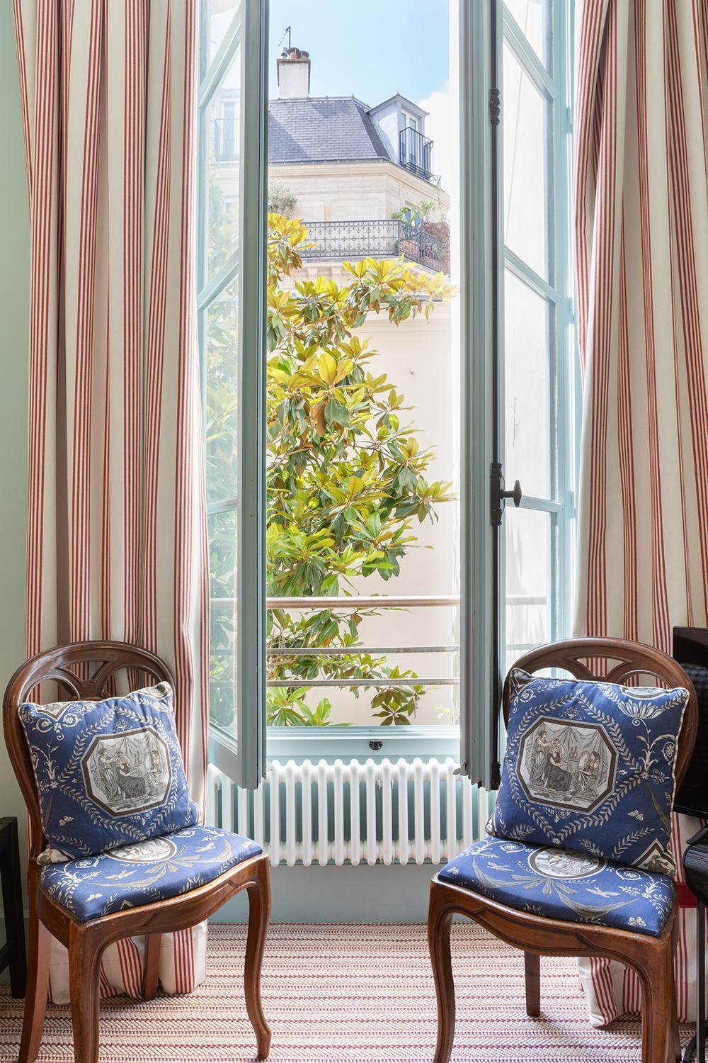 Apartment Pick A Flat's In Saint-germain Des Pres - Rue Paul Louis Courier Paris