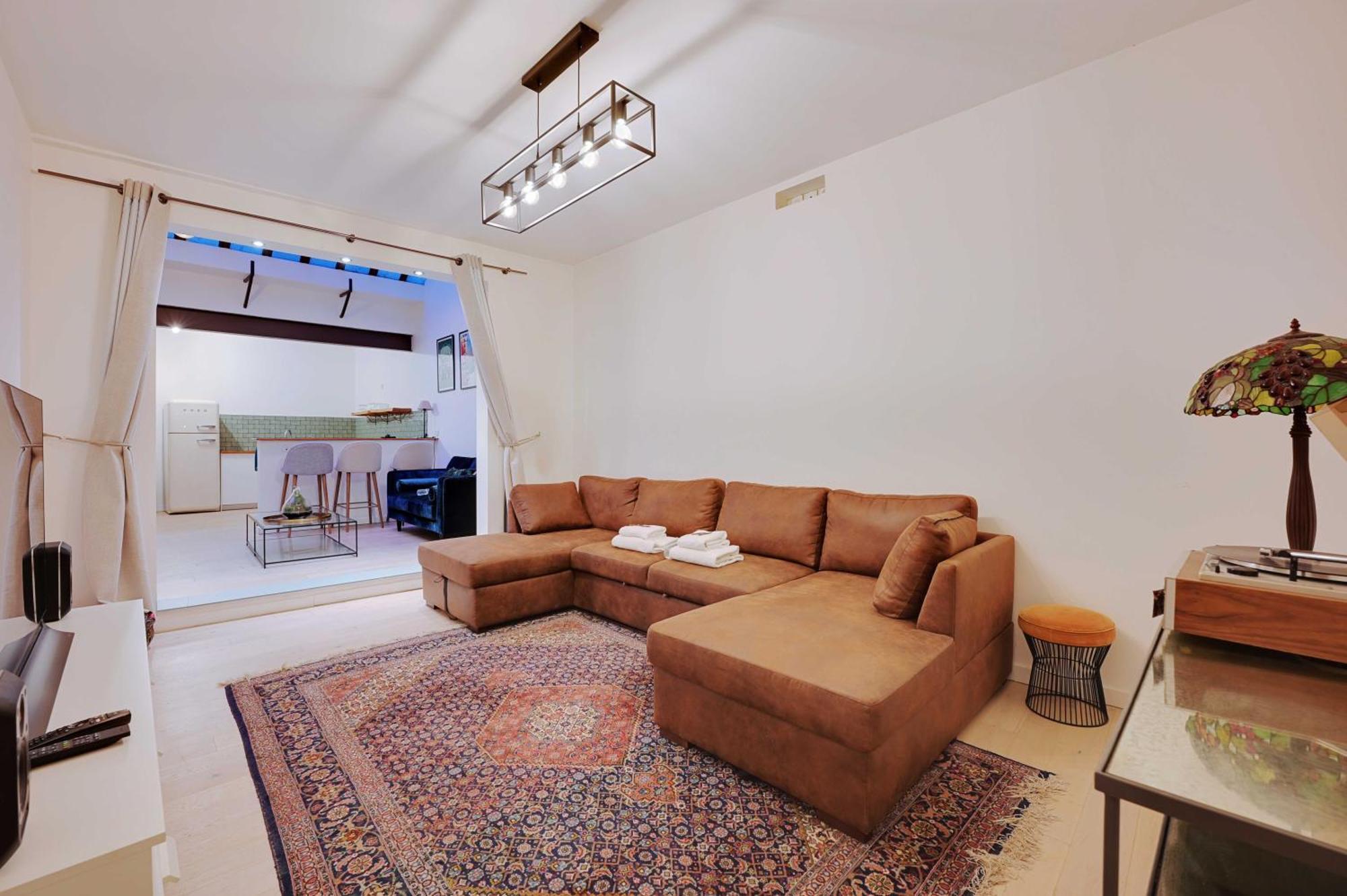 Appartamento Chic - 2br-6p - Center Of *