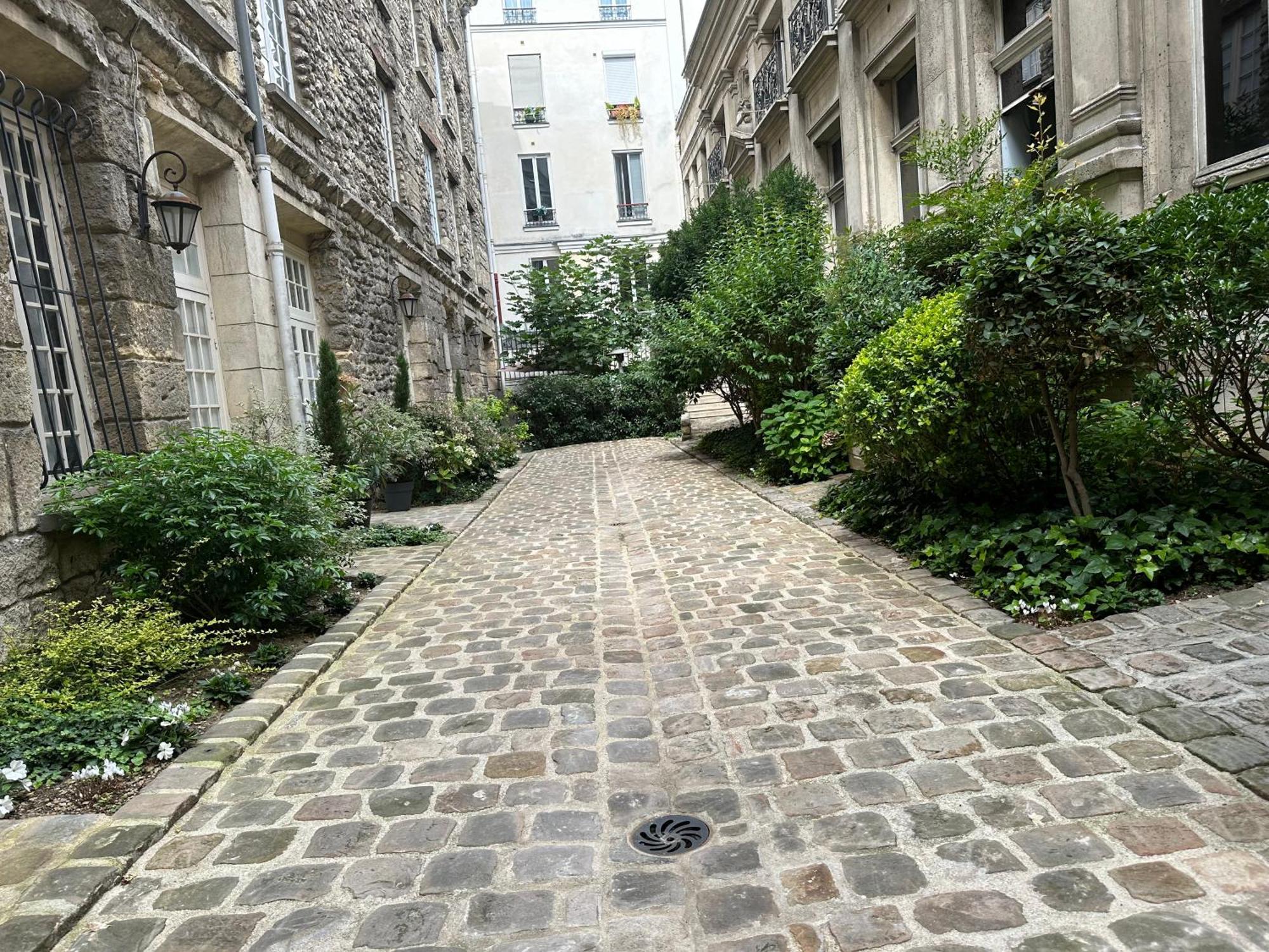 Centre Exclusif Avec Jardin * Paris