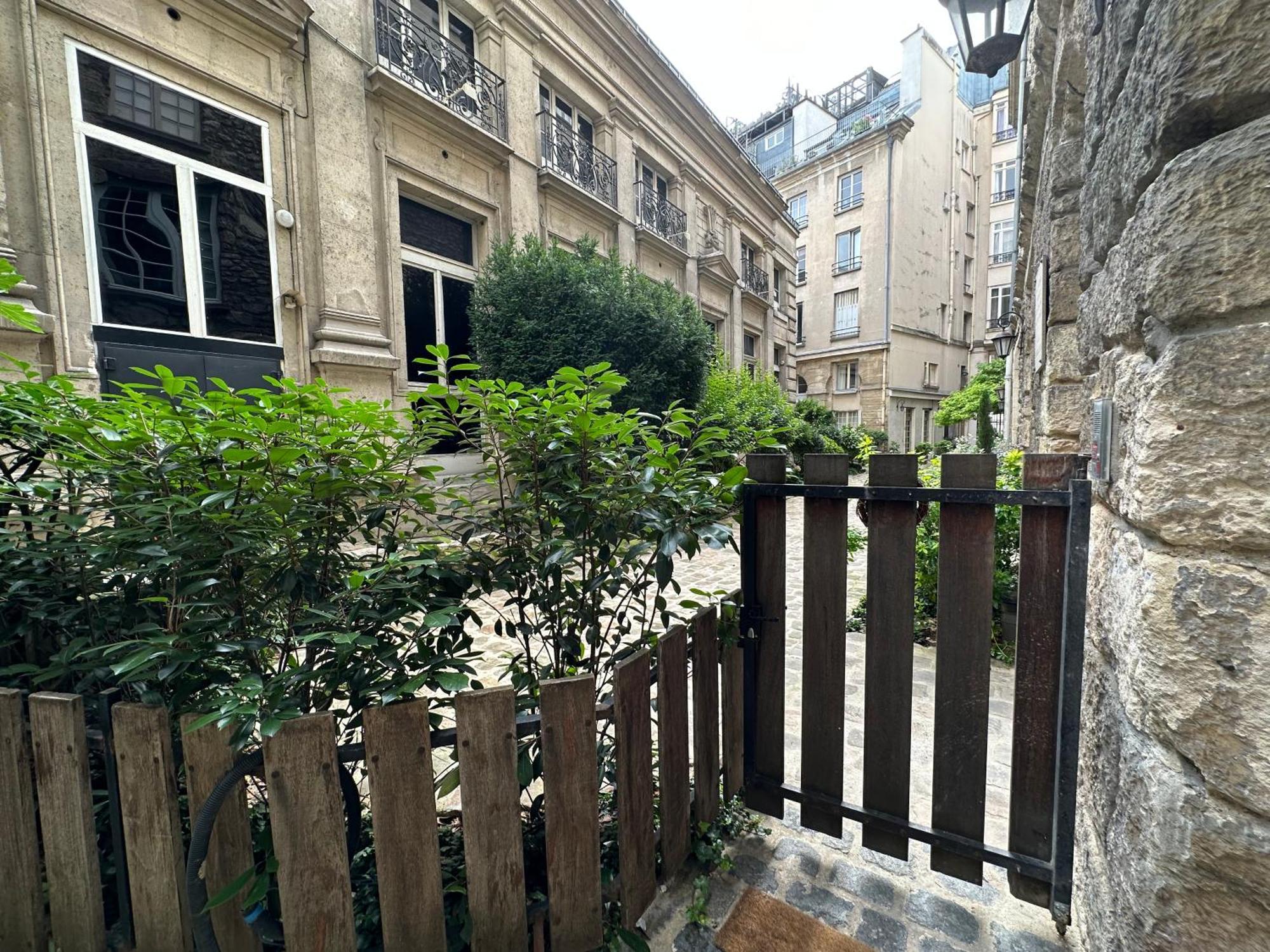 Centre Exclusif Avec Jardin Paris