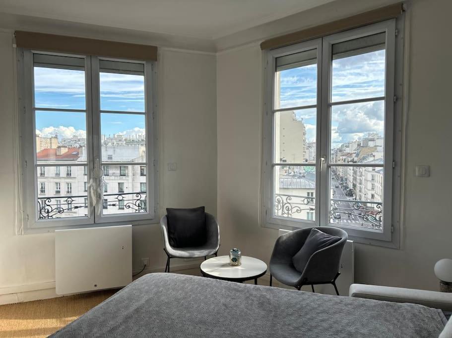 Elegant Eiffel Tower View Flat * Parigi