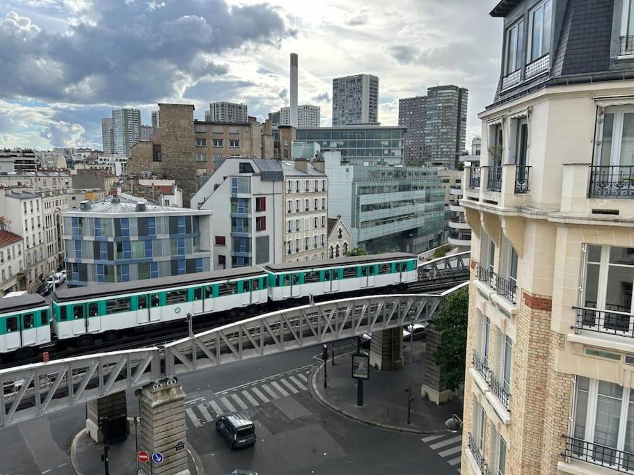 Appartamento Elegant Eiffel Tower View Flat