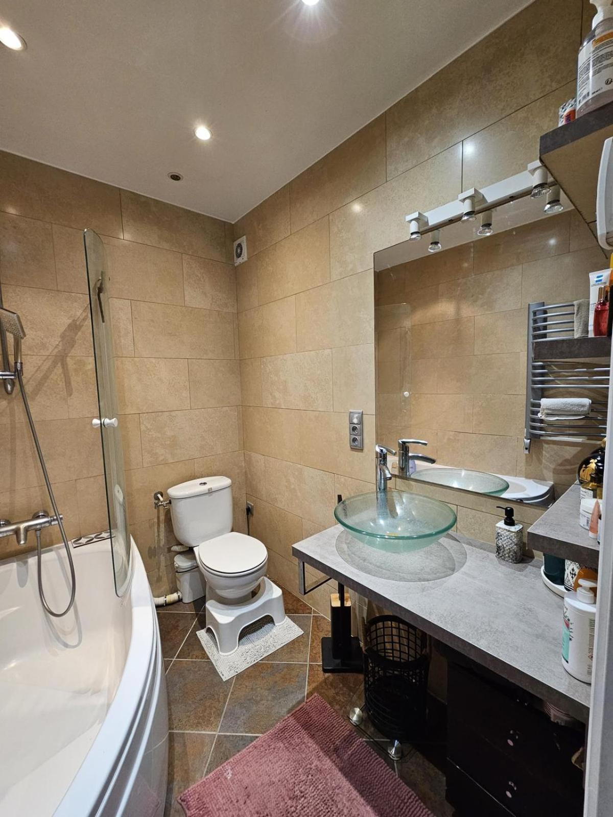 Joli Havre De Paix En Plein Batignolles * Parigi