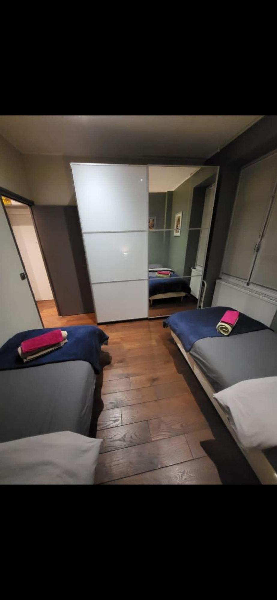 2 Bed 16th Arrondissement Trocadero For6 *