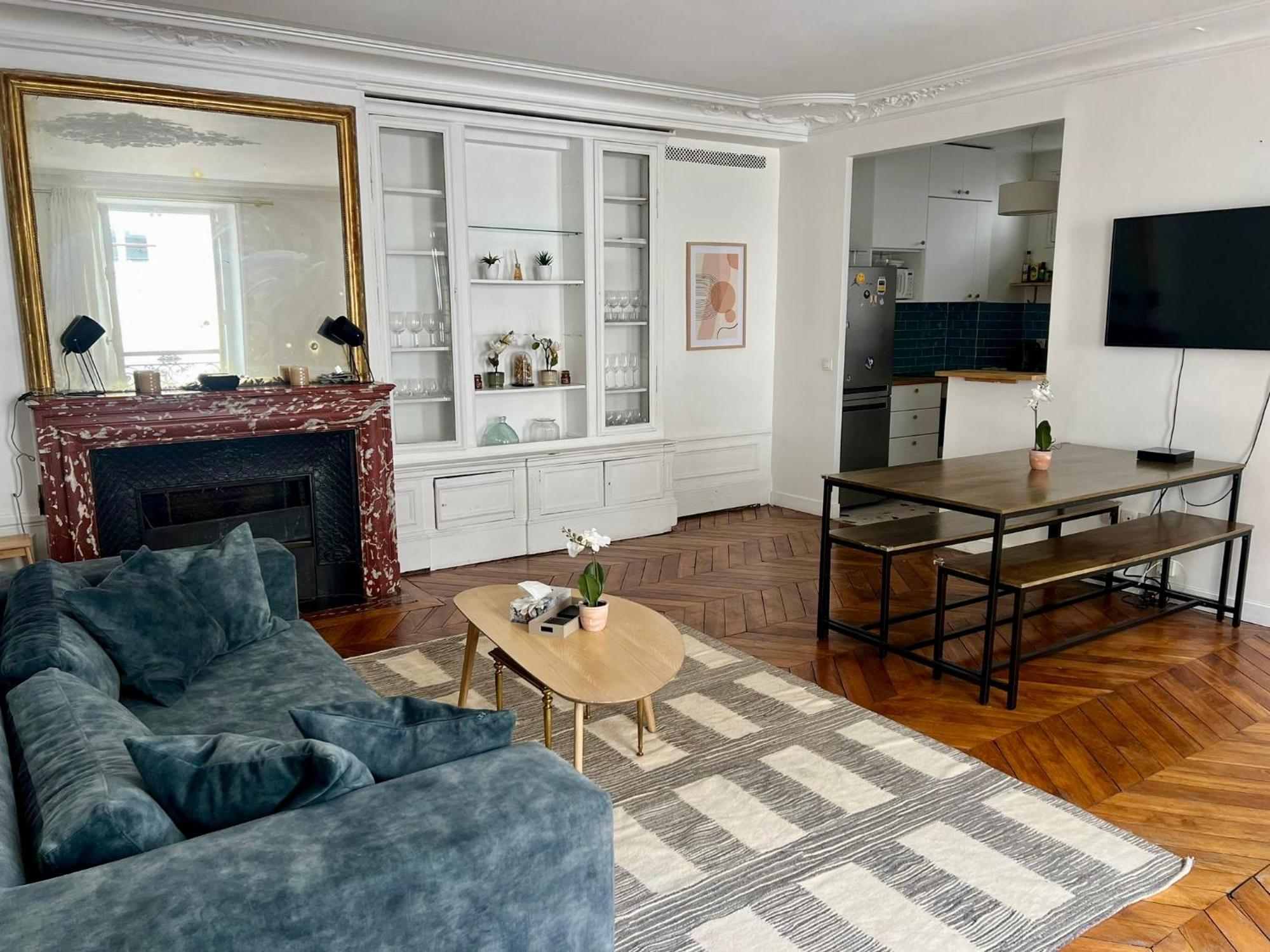 Apartment Haussmanannien Cosy - Republique