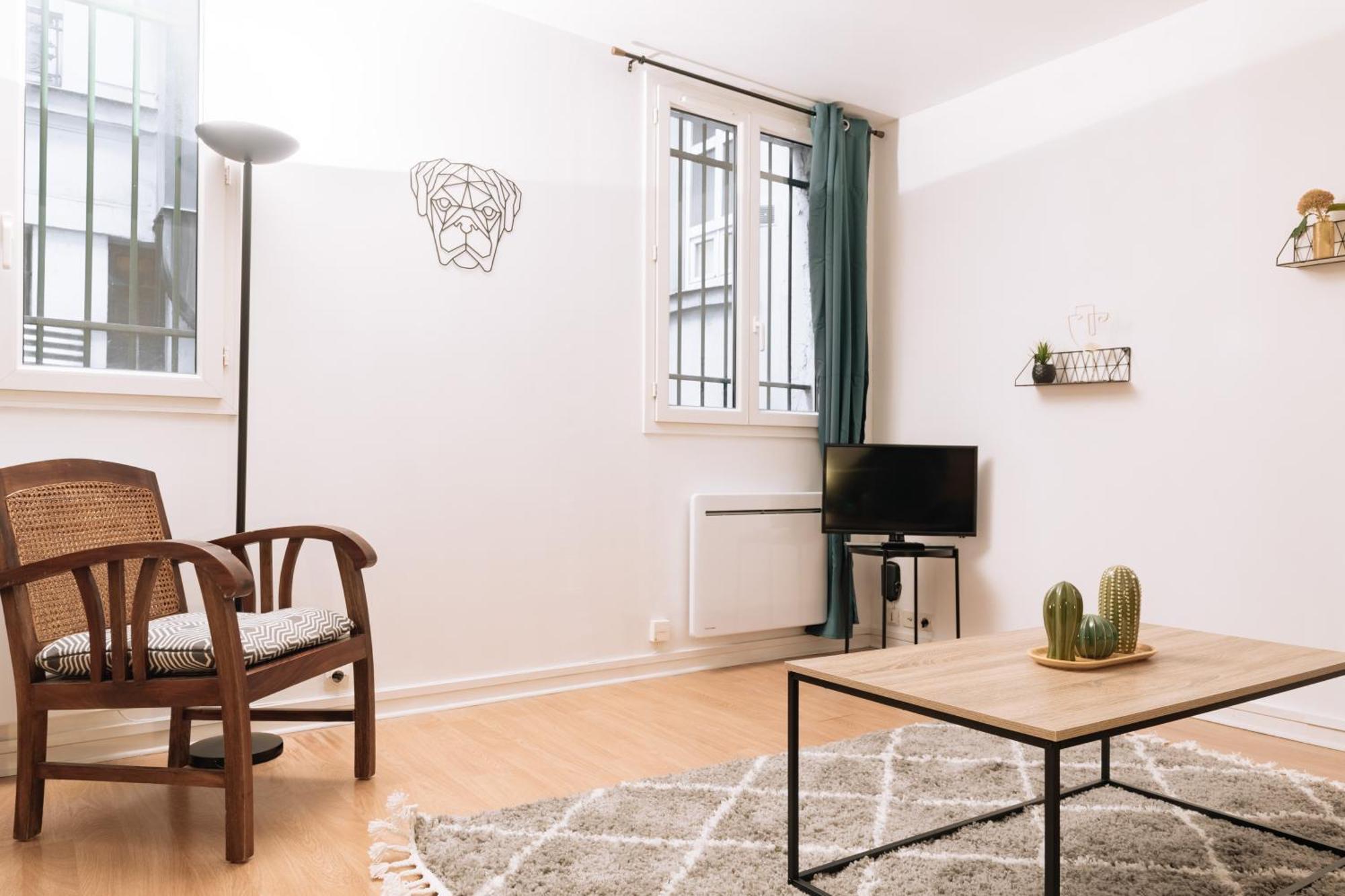 Contemporary 1bd Saint Lazare! Parigi