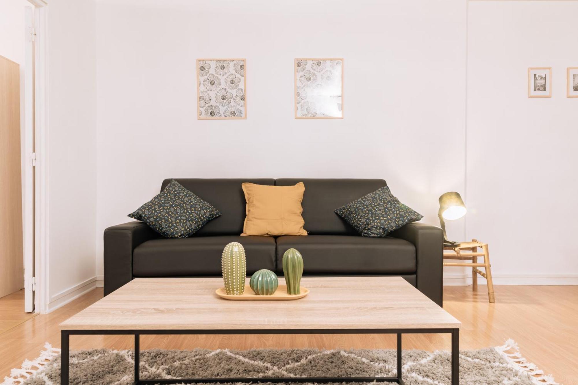 Contemporary 1bd Saint Lazare! Parigi