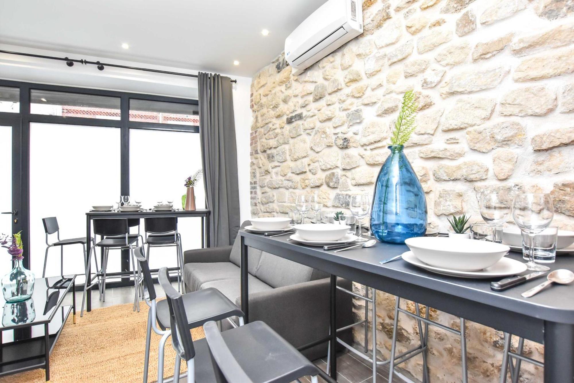 Amazing Apartement 4br Menilmontant Apartment *